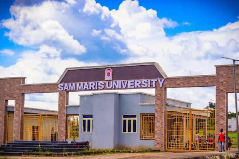 Sam Maris Varsity Warns Against Fake Nursing Admission Advert, Free Laptop Offer